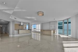 3535 S Ocean Dr, Hollywood, FL 33019, Sold 05/19/21