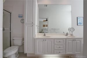 232 Fortuna Dr, Palm Beach Gardens, FL 33410, Sold 05/14/21