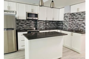 999 Brickell Bay Dr, Miami, FL 33131, Sold 06/10/21