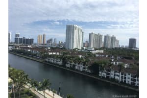 2950 NE 188th St, Miami, FL 33180, Sold 07/12/21
