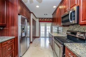 11130 SW 11th Pl, Davie, FL 33324, Sold 03/26/21