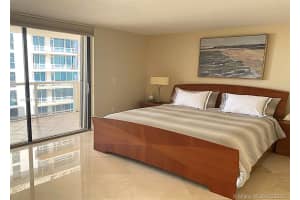 5757 Collins Ave # 305, Miami Beach, FL 33140, Sold 05/11/21