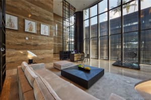 800 South Pointe Dr, Miami Beach, FL 33139, Sold 04/19/21