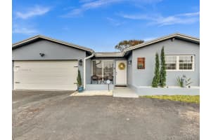 5820 NW 56th Pl, Tamarac, FL 33319, Sold 03/29/21