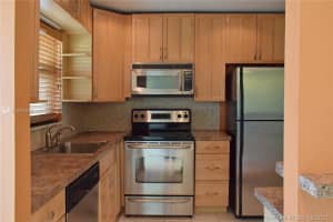 807 W Oakland Park Blvd APT H9, Wilton Manors, FL 33311, Sold 04/07/21