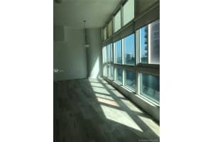 1800 N Bayshore Dr, Miami, FL 33132, Sold 03/25/21