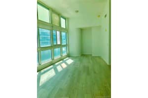 1800 N Bayshore Dr, Miami, FL 33132, Sold 03/25/21