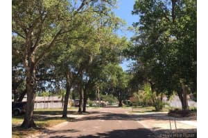 7008 Lakeview Ct, Tampa, FL 33634, Sold 09/15/21