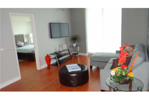 185 SW 7th St 12th floor, Miami, FL 33130, Sold 08/12/21