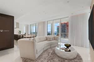 50 South Pointe Dr, Miami Beach, FL 33139, Sold 07/21/21