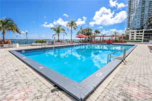 999 Brickell Bay Dr, Miami, FL 33131, Sold 06/02/21