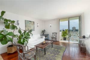 1020 Meridian Ave, Miami Beach, FL 33139, Sold 04/20/21