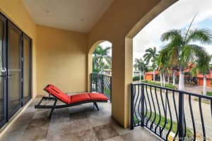 MLS# A10996345, Hollywood, Florida 33019