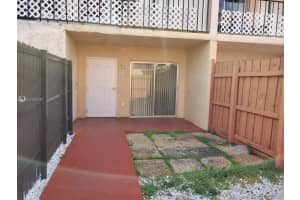 15665 SW 82nd Cir Ln, Miami, FL 33193, Sold 06/25/21