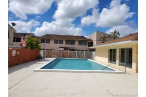 15665 SW 82nd Cir Ln, Miami, FL 33193, Sold 06/25/21