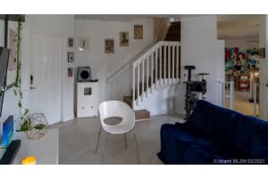 8960 NW 97th Ave, Doral, FL 33178, Sold 04/16/21