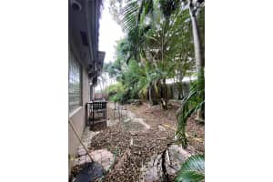6166 NW 23rd St, Boca Raton, FL 33434, Sold 08/13/21