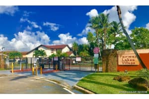 900 NW 106th Ave Cir, Miami, FL 33172, Sold 04/01/21