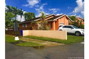 900 NW 106th Ave Cir, Miami, FL 33172, Sold 04/01/21