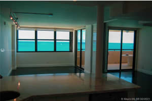 2555 Collins Ave PH 109, Miami Beach, FL 33140, Sold 05/04/21