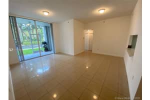 9725 NW 52nd St, Doral, FL 33178, Sold 04/08/21