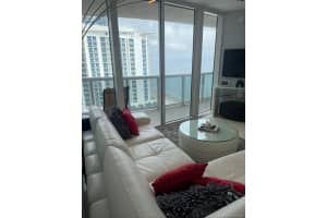17201 Collins Ave, Sunny Isles Beach, FL 33160, Sold 04/16/21