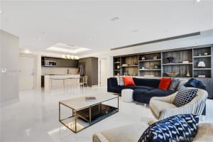 3640 Yacht Club Dr, Aventura, FL 33180, Sold 06/04/21