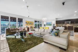 6990 NW 104th Ct, Doral, FL 33178, Sold 12/17/21