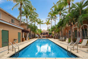 2901 NE 185th St, Aventura, FL 33180, Sold 11/22/21
