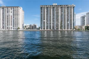 1445 Windjammer Way, Hollywood, FL 33019, Sold 09/16/21