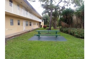 5180 NE 6th Ave, Oakland Park, FL 33334, Sold 04/16/21
