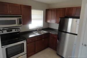 5180 NE 6th Ave, Oakland Park, FL 33334, Sold 04/16/21