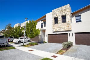 10521 NW 81st Terrace, Doral, FL 33178, Sold 04/16/21