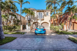 20745 NE 32nd Pl, Aventura, FL 33180, Sold 12/23/21