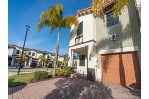 8897 NW 103rd Ave, Doral, FL 33178, Sold 06/01/21