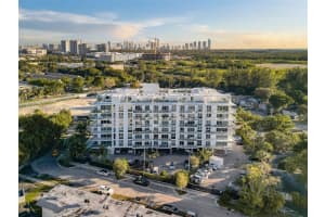 13800 Highland Dr, North Miami Beach, FL 33181, - MLS#A10998029