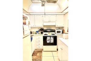 2998 Sunrise Lakes Dr E, Sunrise, FL 33322, Sold 06/07/21