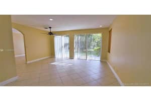 4776 NW 114th Dr, Coral Springs, FL 33076, Sold 03/15/21