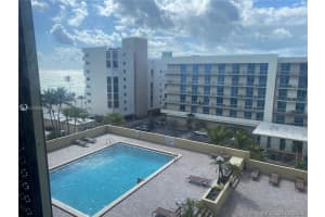 322 Buchanan St, Hollywood, FL 33019, Sold 04/28/21