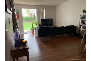 1001 Sorrento Dr, Weston, FL 33326, Sold 04/20/21