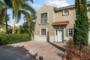 9401 SW 77th Ct, Miami, FL 33156, Sold 04/30/21
