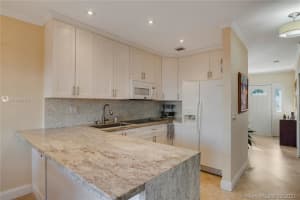 9401 SW 77th Ct, Miami, FL 33156, Sold 04/30/21