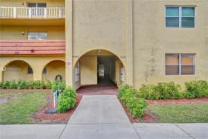 7304 La Placida Dr, Coral Springs, FL 33065, Sold 06/25/21