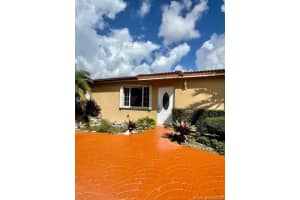 7921 NW 172nd St, Hialeah, FL 33015, Sold 04/16/21