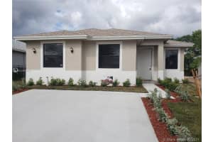 556 SW 2nd St, Florida City, FL 33034, Sold 04/23/21