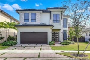 13645 SW 161st Pl, Miami, FL 33196, Sold 04/30/21