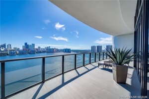 5000 Island Estates Dr, Aventura, FL 33160, Sold 04/27/21