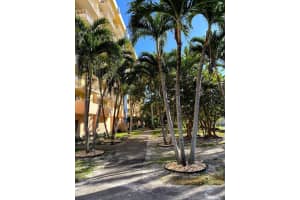 4550 NW 9th St, Miami, FL 33126, Sold 09/07/21