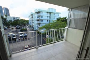 16558 NE 26th Ave #4h, North Miami Beach, FL 33160, Sold 05/04/21
