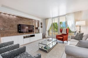 791 Crandon Blvd, Key Biscayne, FL 33149, Sold 05/05/21